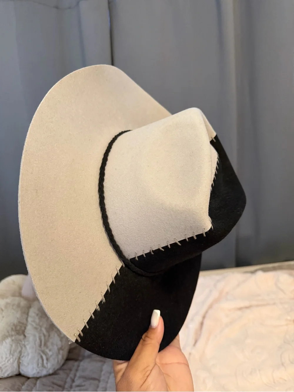 Stunning Wool gray, and black ASN hat nwot